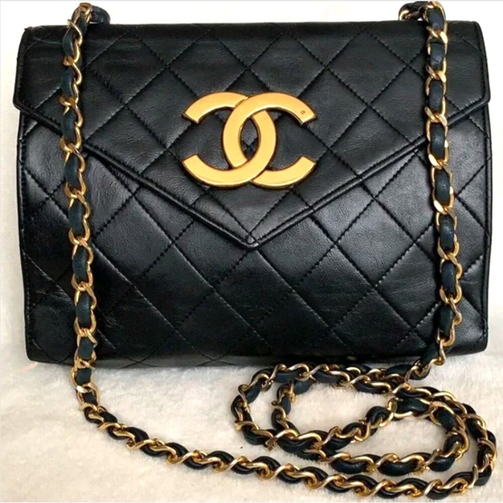 CHANEL 24K Gold Vintage Lambskin Envelope Diamond Quilt Flap Bag Crossbody